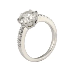 ANILLOS DE COMPROMISO Solitario oro blanco y diamantes color b, pureza si1 y peso 2,52 cts.