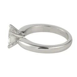 ANILLOS DE COMPROMISO Solitario oro blanco color f, pureza vs1 y peso 1,23 cts.