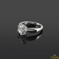 ANILLOS DE COMPROMISO Solitario oro blanco con diamante color e, pureza vvs1 y peso 2,52 cts.