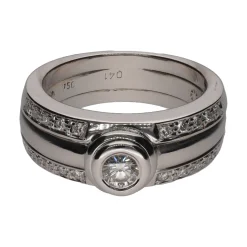 ANILLOS DE COMPROMISO Sortija solitario en oro blanco con brillantes.
