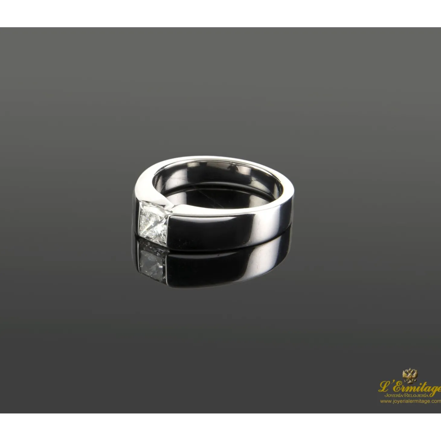 ANILLOS DE COMPROMISO Sortija solitario en oro blanco brillante princesa 0,72ct.