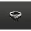 ANILLOS DE COMPROMISO Sortija solitario oro blanco y diamantes color g, pureza vs2 y peso 0,30 cts.