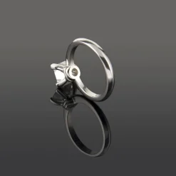 ANILLOS DE COMPROMISO Sortija solitario oro blanco color g, pureza vvs2 y peso 1,66 cts.