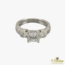 ANILLOS DE COMPROMISO Sortija oro blanco y diamantes color g, pureza vvs1 y peso 1,60 cts.
