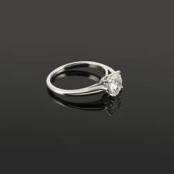 ANILLOS DE COMPROMISO Sortija solitario oro blanco color e, pureza vvs1 y peso 1,11 cts.