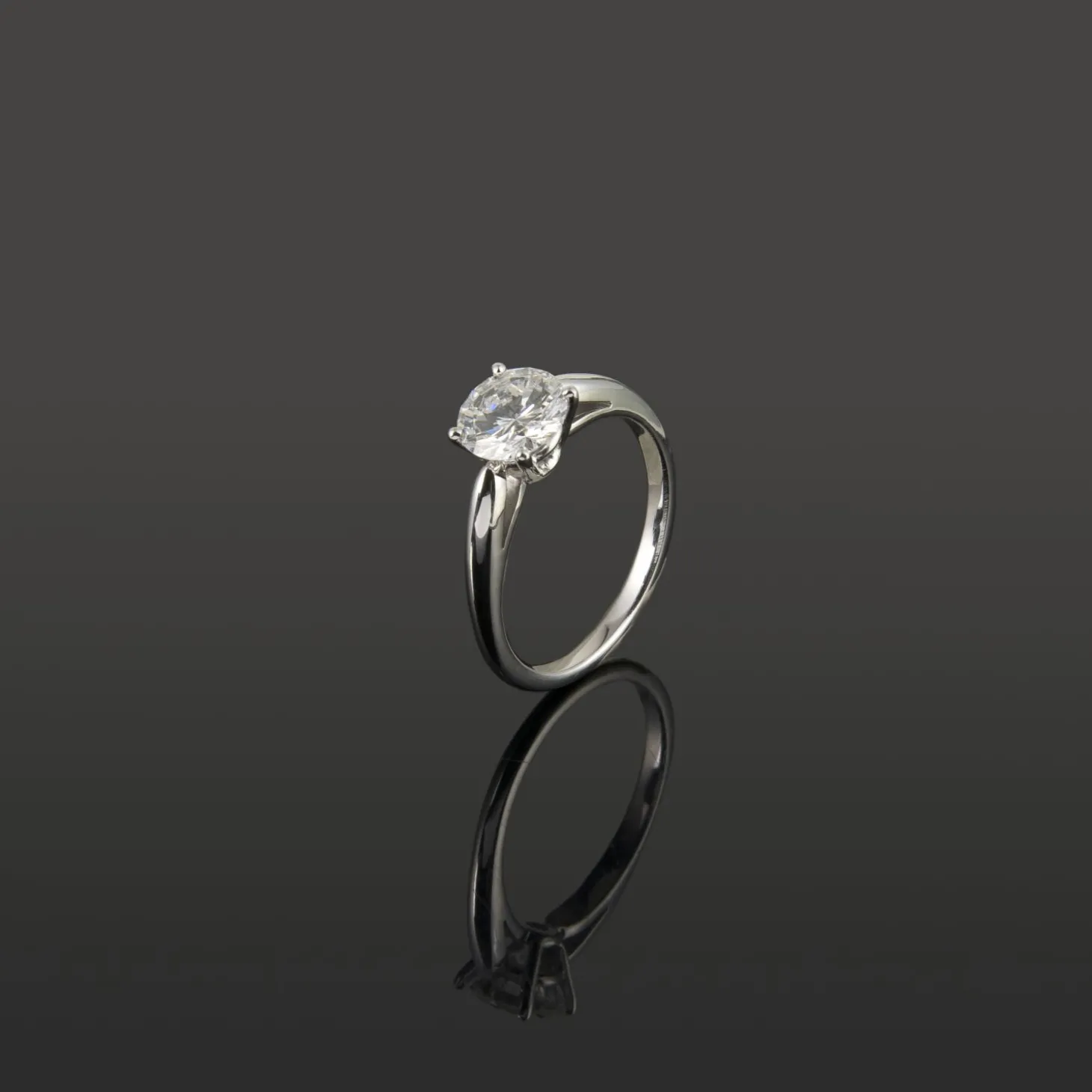ANILLOS DE COMPROMISO Sortija solitario oro blanco color e, pureza vvs1 y peso 1,11 cts.