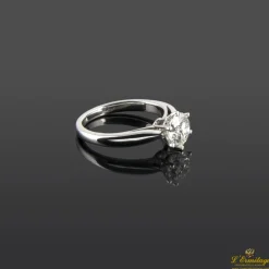 ANILLOS DE COMPROMISO Sortija solitario oro blanco color h, pureza vvs1 y peso 1,32 cts.