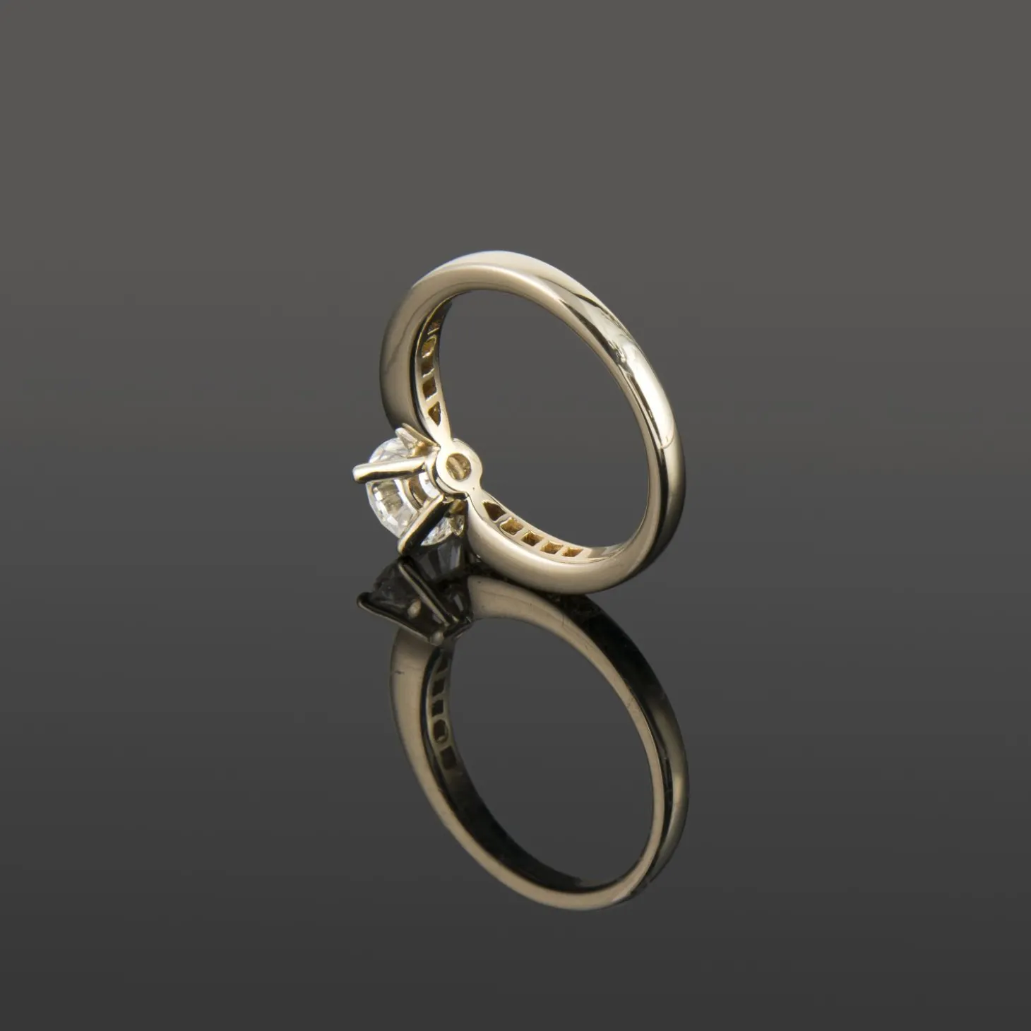 ANILLOS DE COMPROMISO Sortija solitario oro blanco color f, pureza vs1 y peso 1,05 cts.