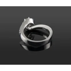 ANILLOS DE COMPROMISO Sortija oro blanco y diamantes color j, pureza vs1 y peso 1,04 cts.