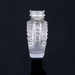 ANILLOS DE COMPROMISO Sortija oro blanco y diamantes.