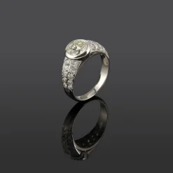 ANILLOS DE COMPROMISO Sortija oro blanco y diamantes color l, pureza p1 y peso 1,20 cts.
