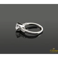 ANILLOS DE COMPROMISO Sortija solitario oro blanco y diamantes color f, pureza si2 y peso 0,95 cts.