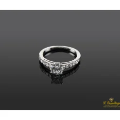 ANILLOS DE COMPROMISO Sortija oro blanco y diamantes color f, pureza si1 y peso 0,85 cts.