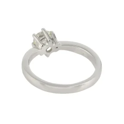 ANILLOS DE COMPROMISO Sortija solitario oro blanco color k, pureza vvs2 y peso 0,65 cts.