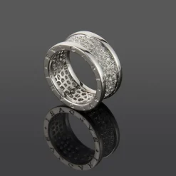 ANILLOS / SORTIJAS Anillo b.Zero1 en oro blanco de 18 qt con pavé de diamantes en la espiral. Talla nº: 19
