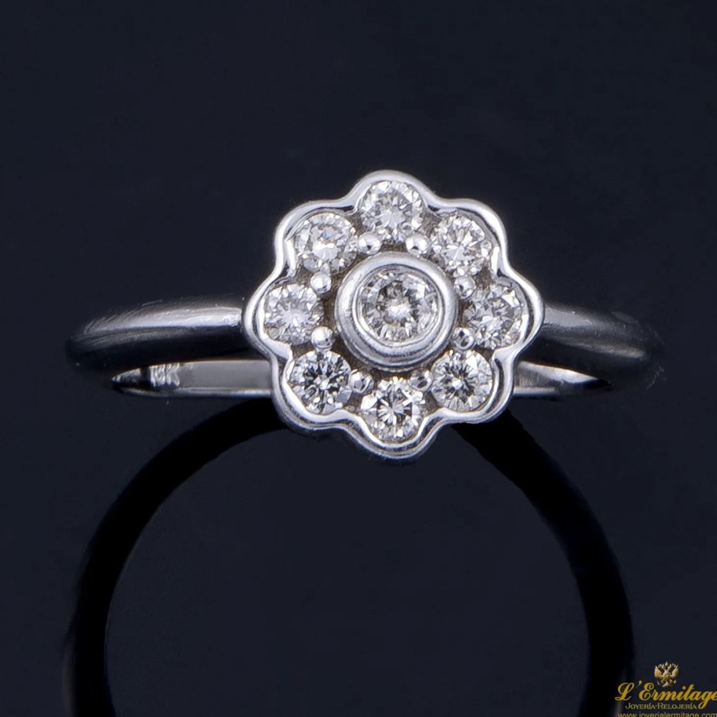 ANILLOS / SORTIJAS Anillo oro blanco rosetón de diamantes