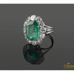 ANILLOS / SORTIJAS Anillo oro blanco esmeralda y orla de diamantes