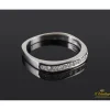 ANILLOS / SORTIJAS Cintillo realizado en oro blanco con brillantes.