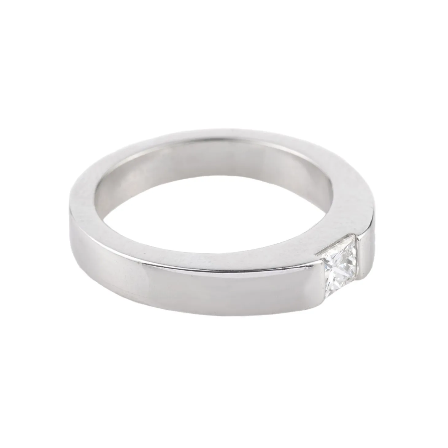 ANILLOS / SORTIJAS Solitario cartier en oro blanco con un brillante. Talla 48.