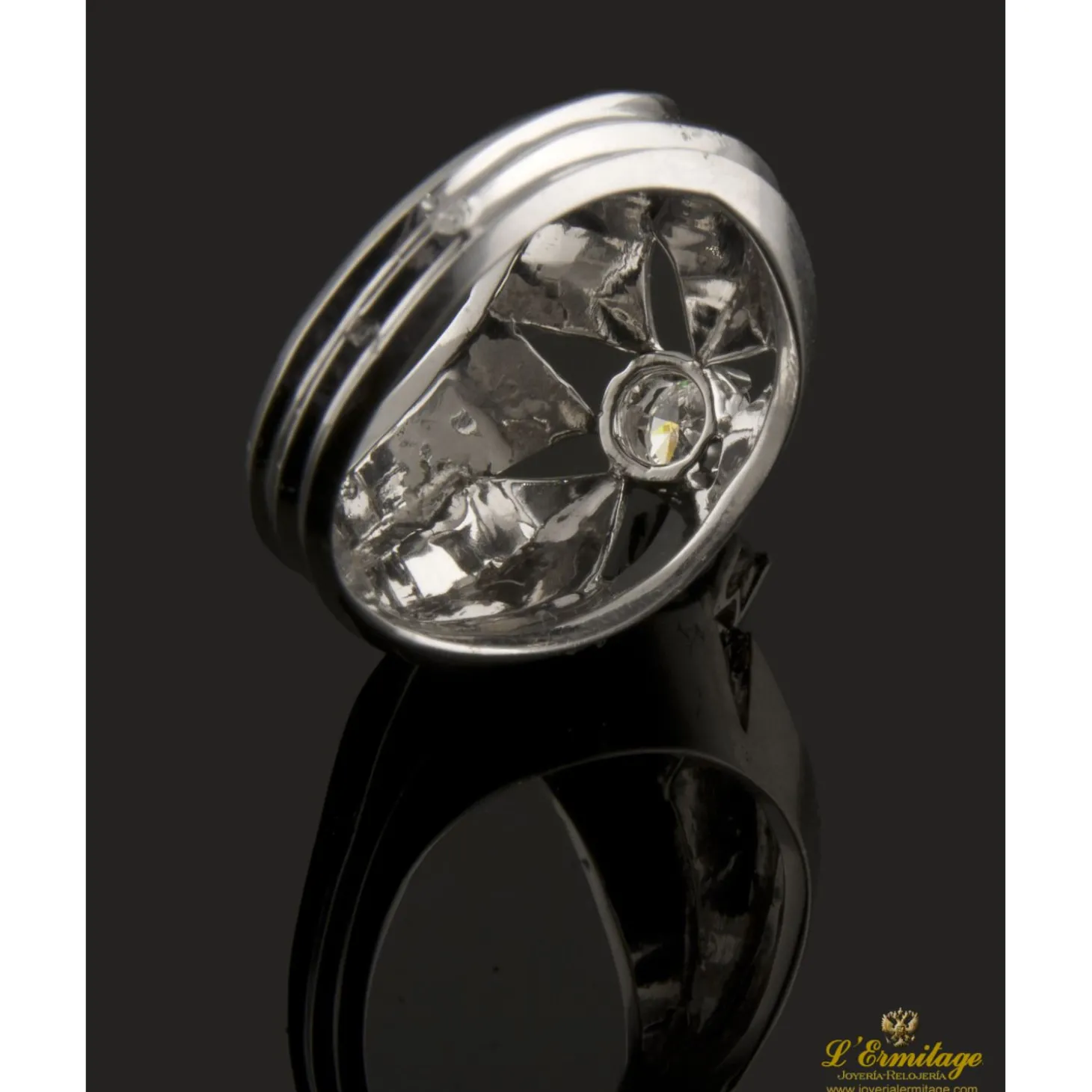 ANILLOS / SORTIJAS Solitario en oro blanco y brillante.