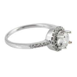 ANILLOS / SORTIJAS Solitario en oro blanco con brillante color f, pureza si 1 y peso 0,55 ct.