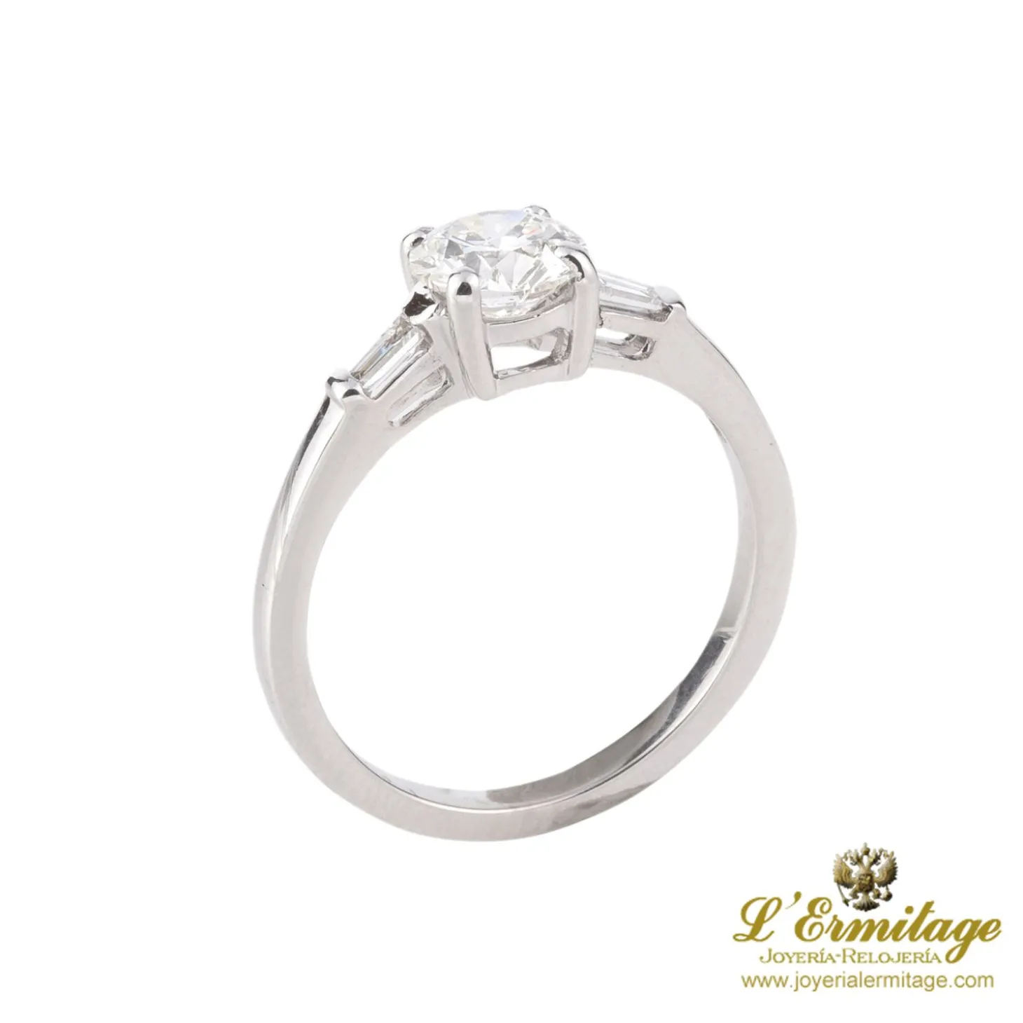 ANILLOS / SORTIJAS Solitario en oro blanco con brillante color g, pureza vs1, y peso 1,00ct.