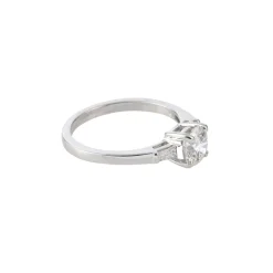 ANILLOS / SORTIJAS Solitario en oro blanco con brillante color g, pureza vs1, y peso 1,00ct.