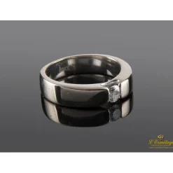 ANILLOS / SORTIJAS Solitario en oro blanco con un brillante.