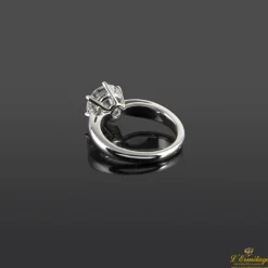 ANILLOS / SORTIJAS Solitario oro blanco con diamante color e, pureza vvs1 y peso 2,52 cts.