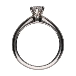 ANILLOS / SORTIJAS Solitario tiffany & co. En platino con un brillantes. Talla 8.
