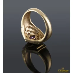 ANILLOS / SORTIJAS Sortija ancha oro amarillo rubí y diamantes.