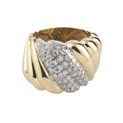 ANILLOS / SORTIJAS Sortija ancha oro amarillo oro blanco y cuajado de diamantes. Talla nº 14