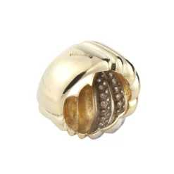 ANILLOS / SORTIJAS Sortija ancha oro amarillo oro blanco y cuajado de diamantes. Talla nº 14