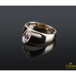 ANILLOS / SORTIJAS Sortija antigua oro amarillo rubí y diamantes.