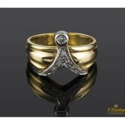 ANILLOS / SORTIJAS Sortija antigua oro amarillo y diamantes.