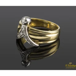 ANILLOS / SORTIJAS Sortija antigua oro amarillo y diamantes.