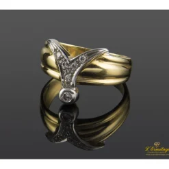 ANILLOS / SORTIJAS Sortija antigua oro amarillo y diamantes.