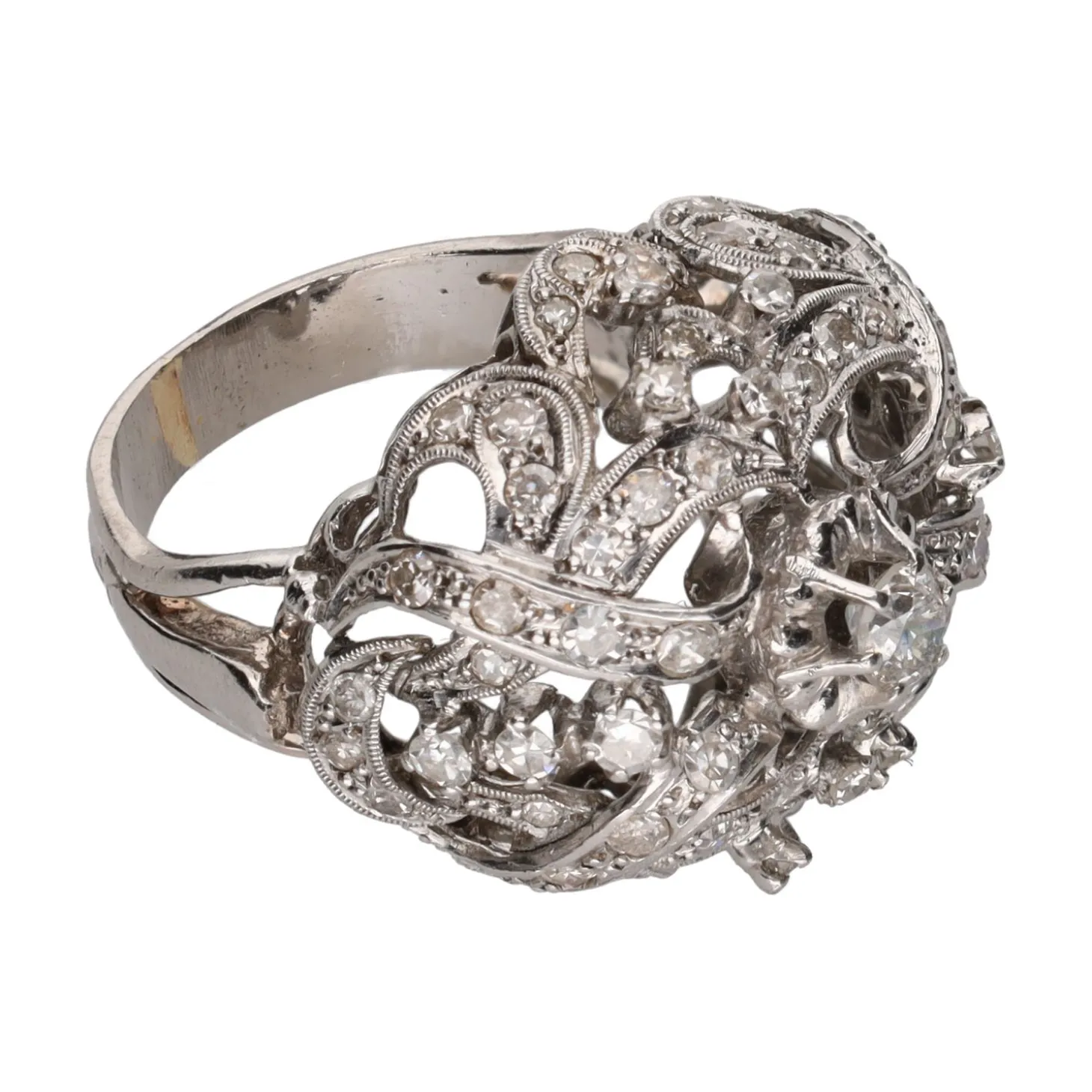 ANILLOS / SORTIJAS Sortija antigua en oro blanco y brillantes. Talla 10.