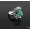 ANILLOS / SORTIJAS Sortija antigua oro blanco esmeralda y diamantes.