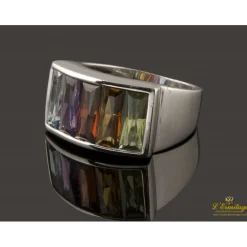 ANILLOS / SORTIJAS Sortija en forma de sello realizada en oro blanco y piedras de colores