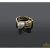 ANILLOS / SORTIJAS Sortija en oro amarillo con perla y brillantes.