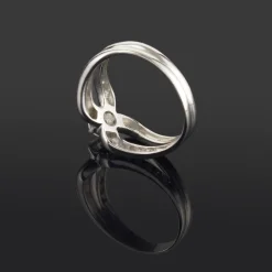ANILLOS / SORTIJAS Sortija en oro blanco con brillantes