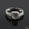 ANILLOS / SORTIJAS Sortija en oro blanco con cuajado de brillantes.