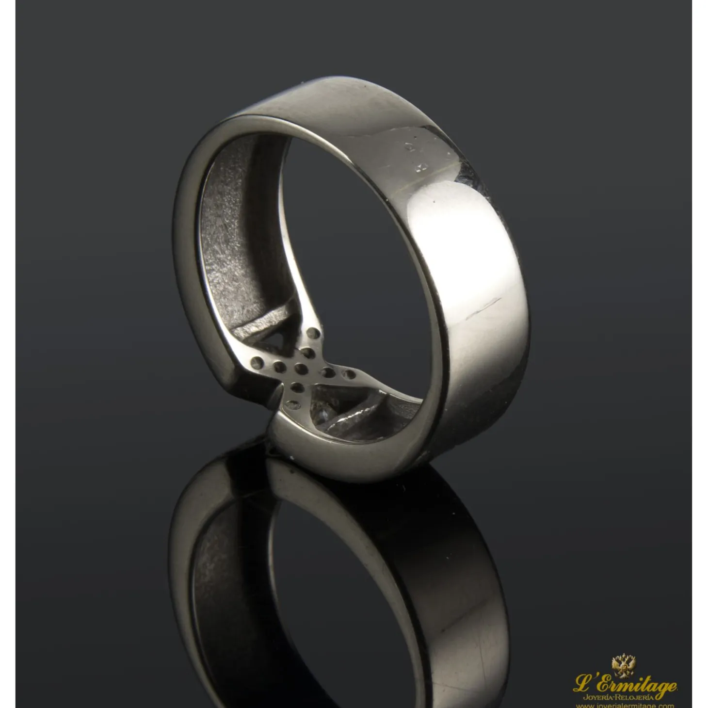 ANILLOS / SORTIJAS Sortija en oro blanco con brillantes