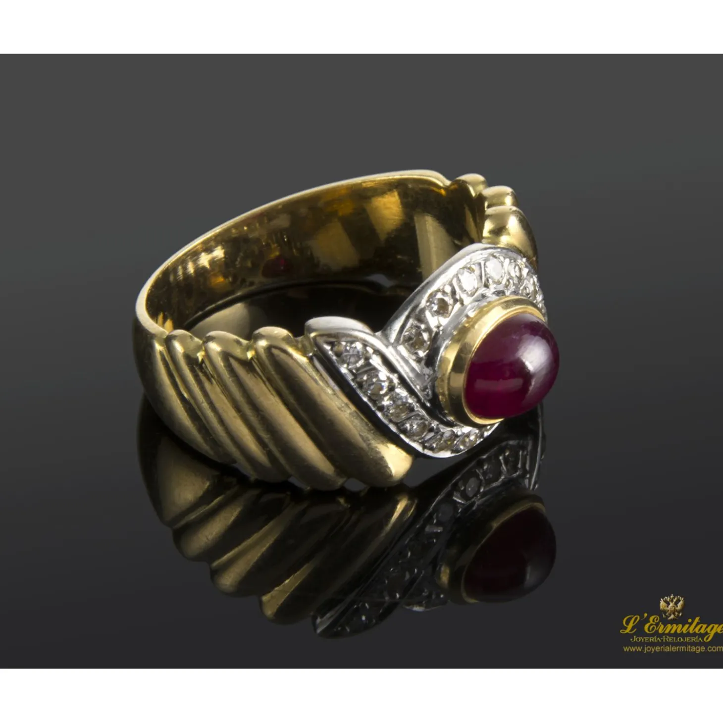 ANILLOS / SORTIJAS Sortija en oro amarillo y oro blanco con un rubí y brillantes