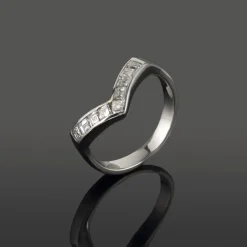 ANILLOS / SORTIJAS Sortija en oro blanco con diamantes