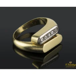ANILLOS / SORTIJAS Sortija en oro amarillo y oro blanco con brillantes.