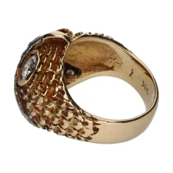 ANILLOS / SORTIJAS Sortija en oro amarillo con diamantes naturales.