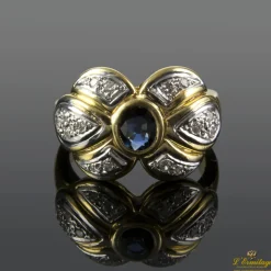 ANILLOS / SORTIJAS Sortija en oro amarillo y oro blanco con un zafiro y brillantes