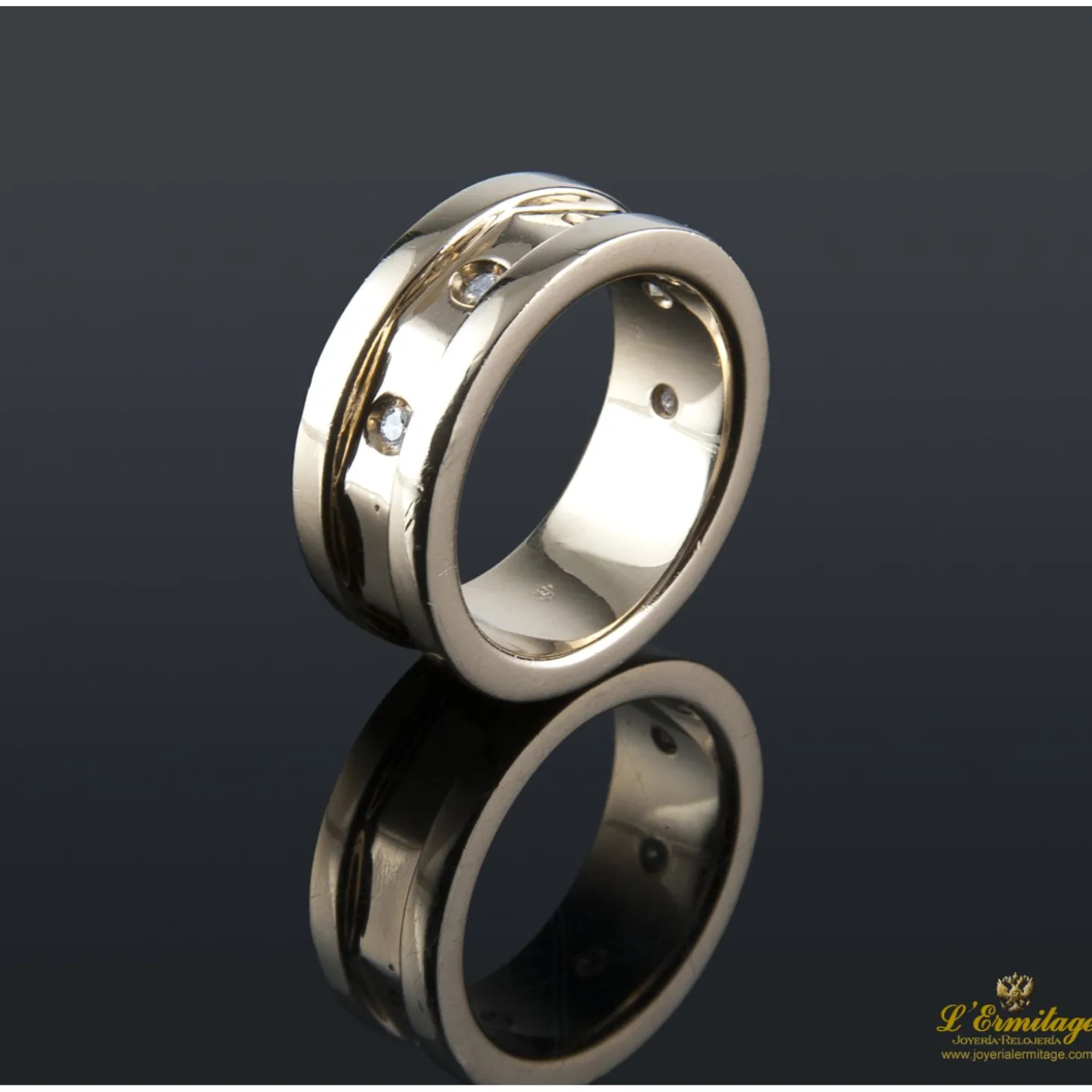 ANILLOS / SORTIJAS Sortija en oro amarillo con brillantes